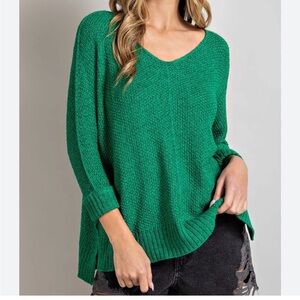 Eesome oversized emerald green V-neck knit sweater